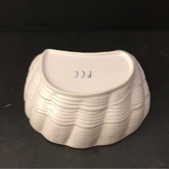 White FCC Finn Cavling Clausen shell bowl - Picture 6 of 11
